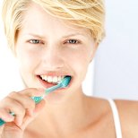 brush-teeth